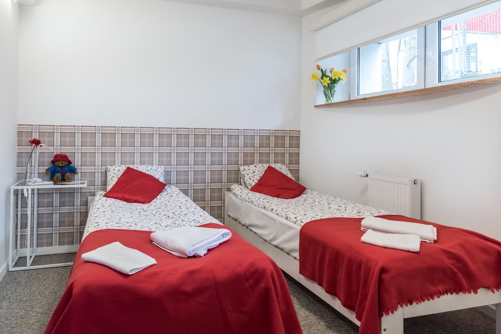 Auberge de jeunesse Ll20 à Varsovie Extérieur photo